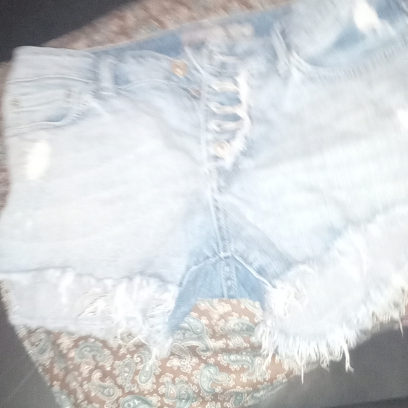 Justus brand size medium woman jean shorts - Picture 2 of 5